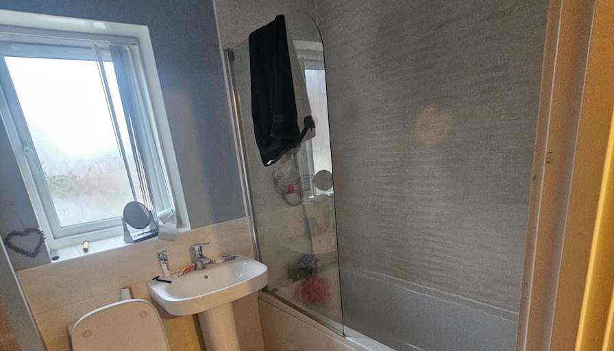 Arvy's room