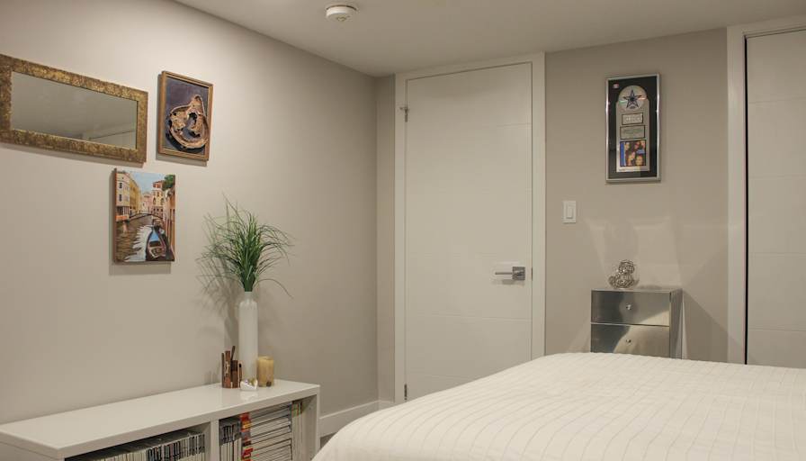 Vienna's room