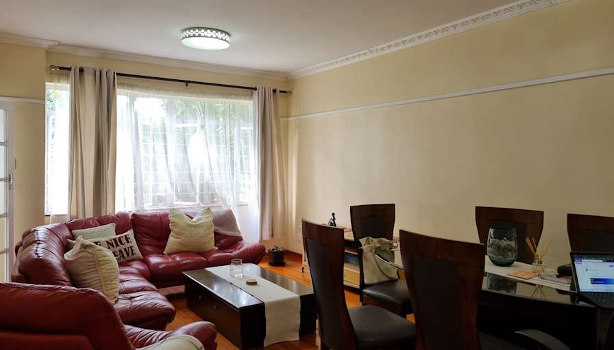 Noninzi's room