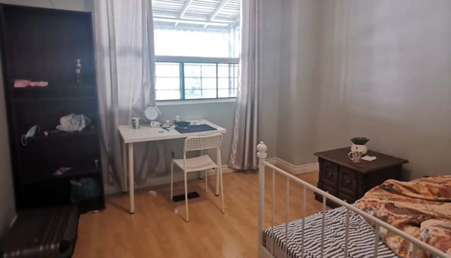 Lolo's room