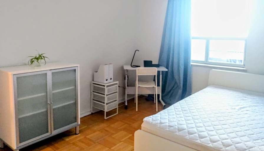 Deena's room