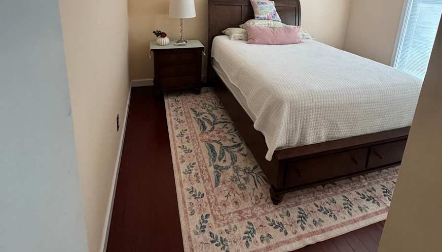 Nobi Brooks's room