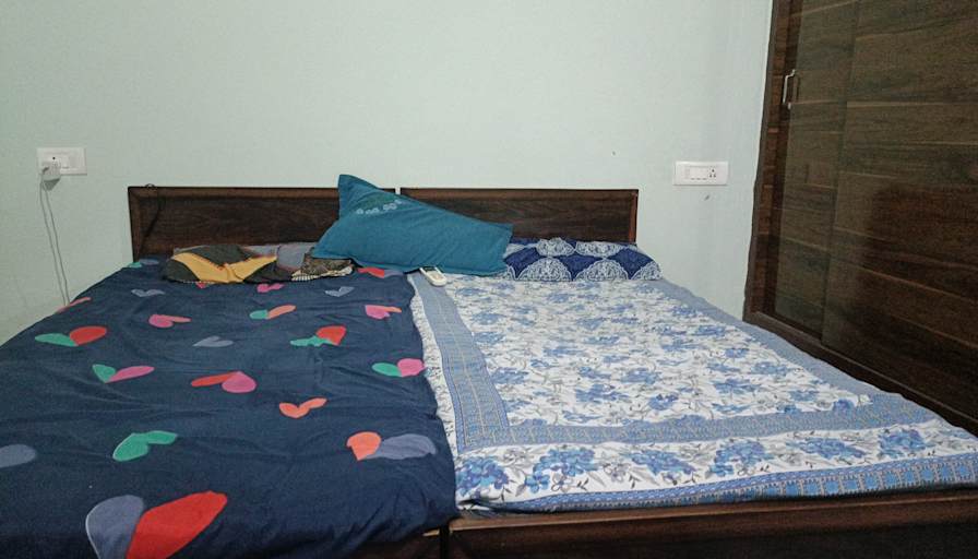 Kushagra Goyal's room