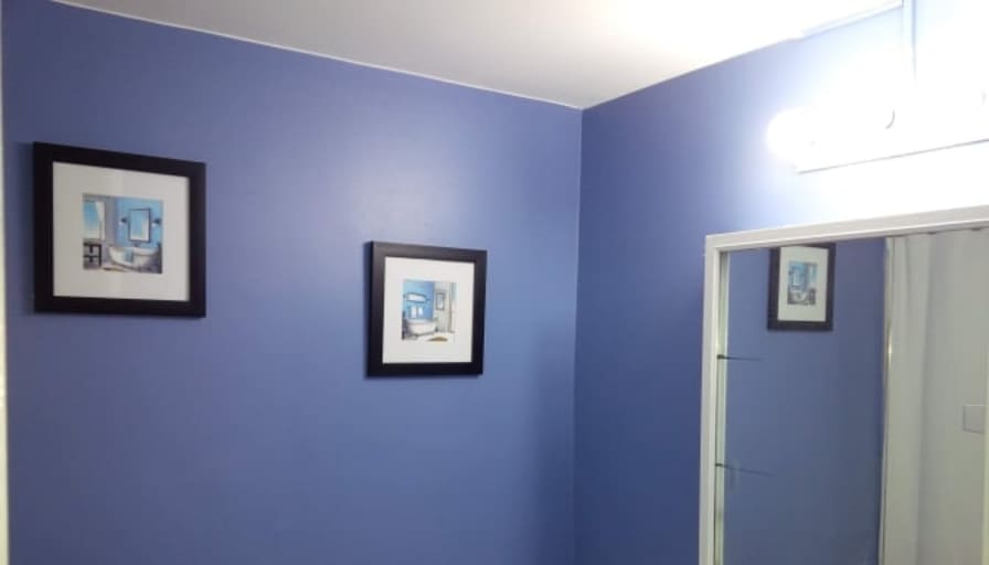 Frank Mint's room