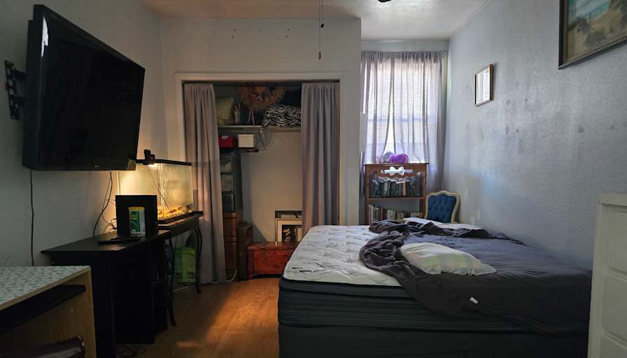 Amethyst's room