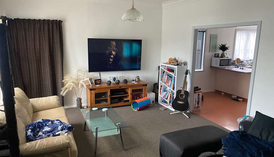 Nic's room