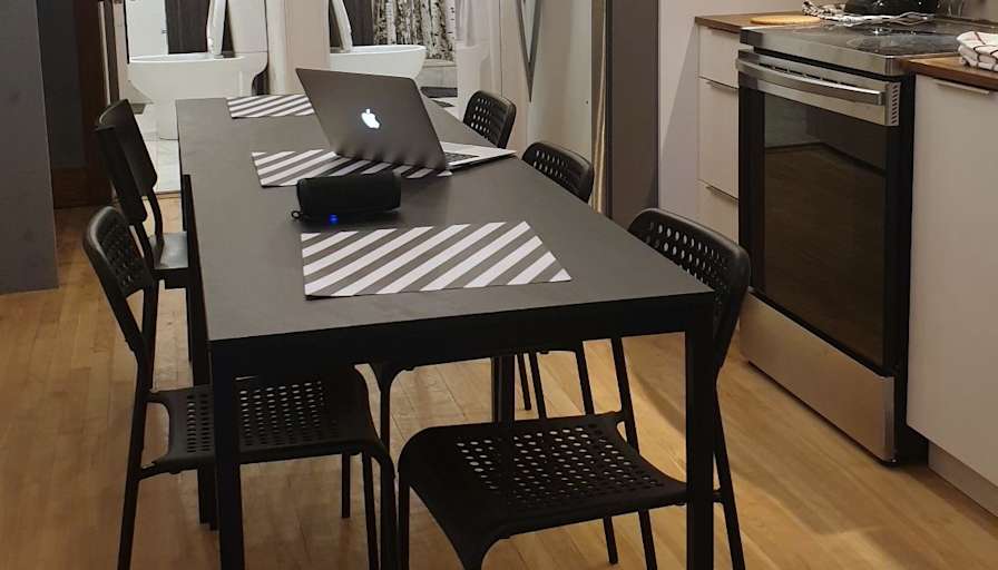HelloMontreal's room