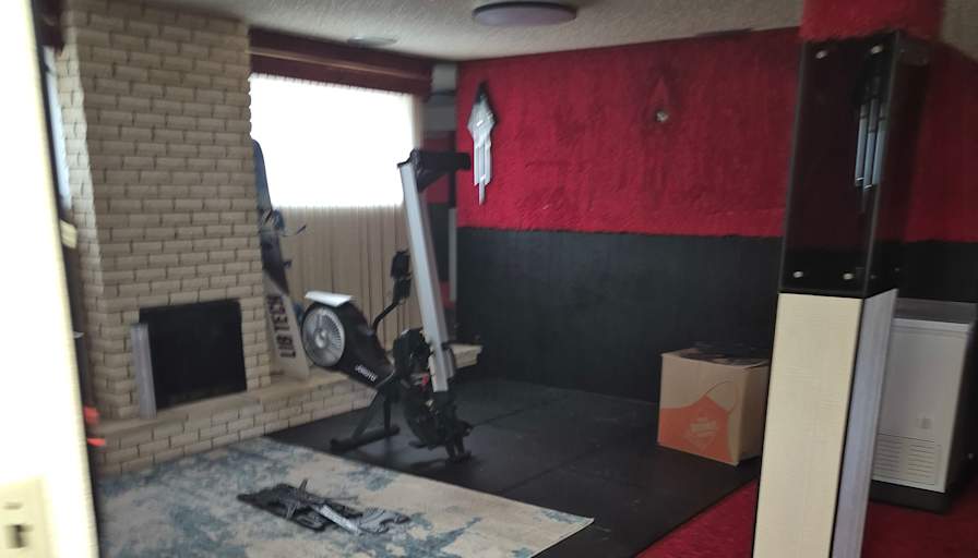 Brandon Woodruff's room