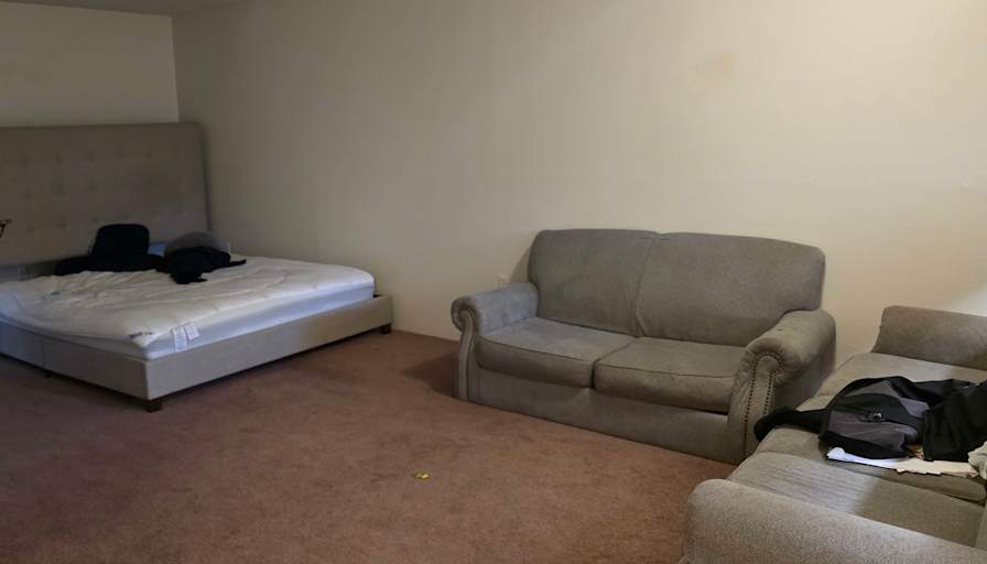 HARDIK PRAJAPATI's room