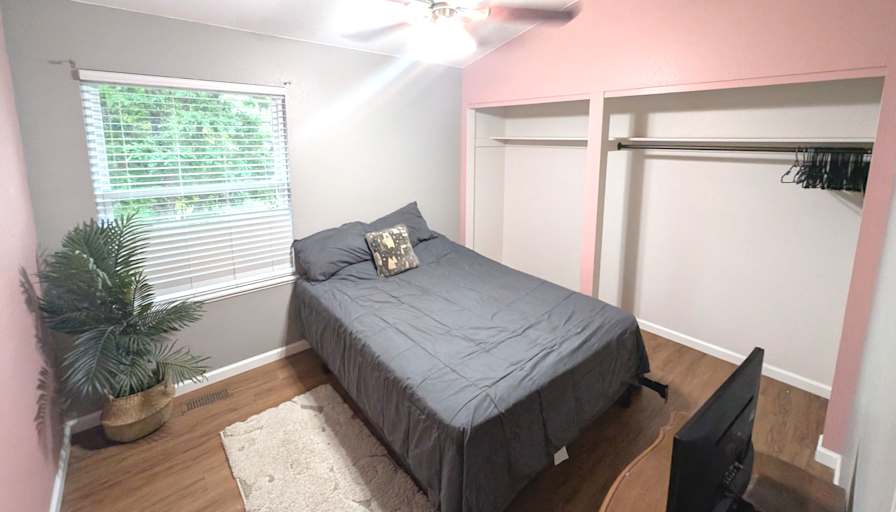 Melissa's room