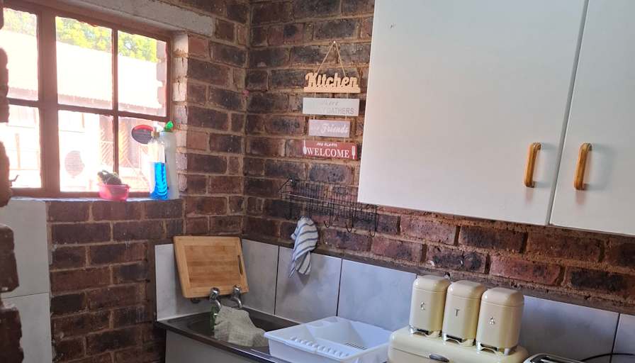 Sisipho Mbangeleli's room