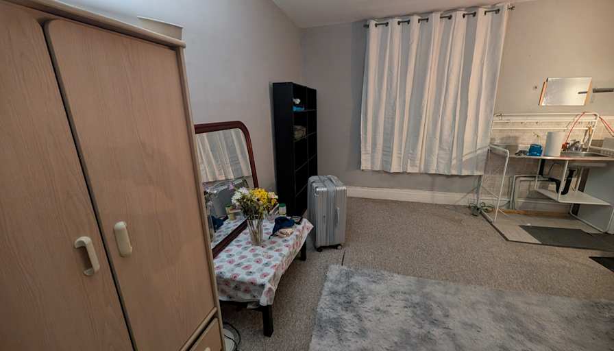 Wayne's room