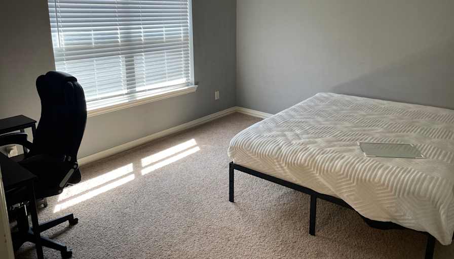 Randy's room