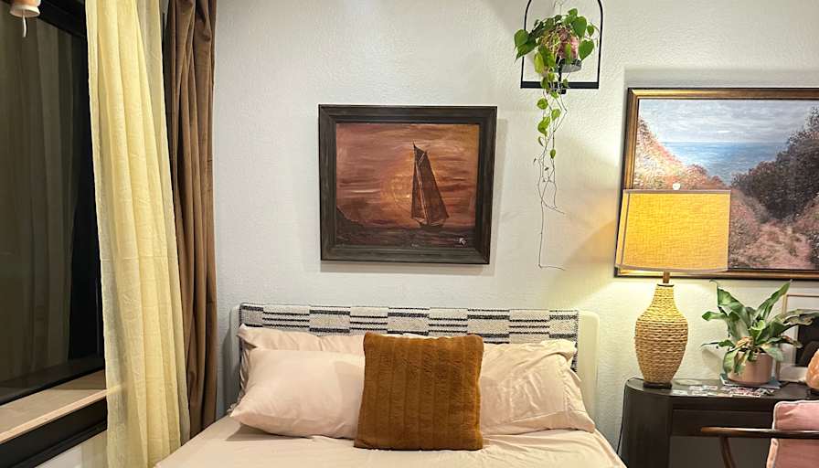 Olive C's room