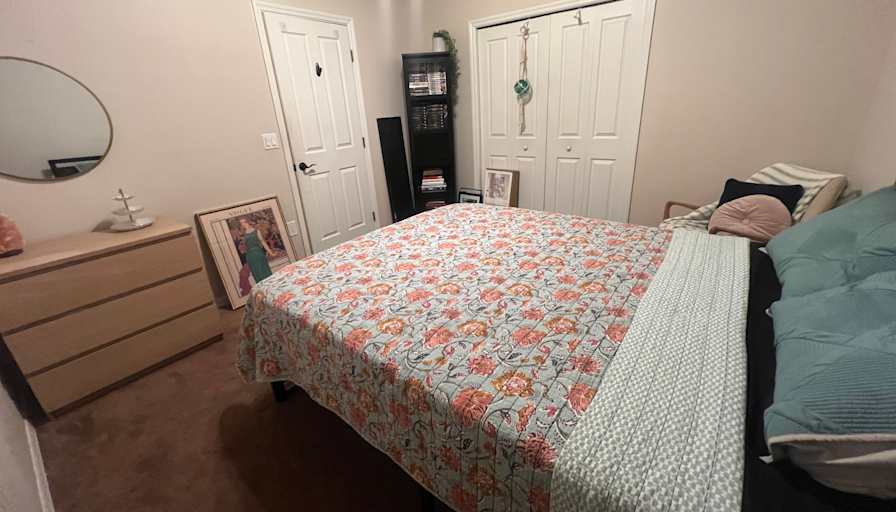 Adriana T Escudero's room