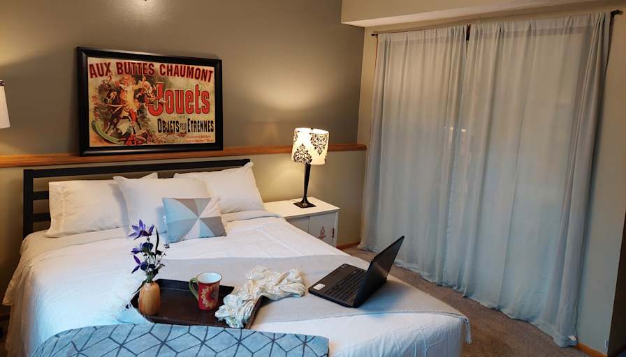 Tracy's room