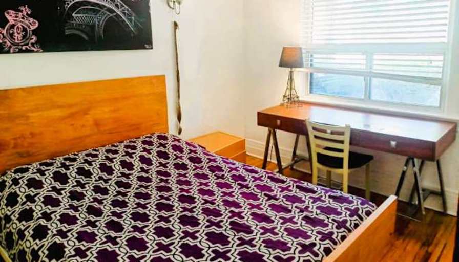 Laure's room