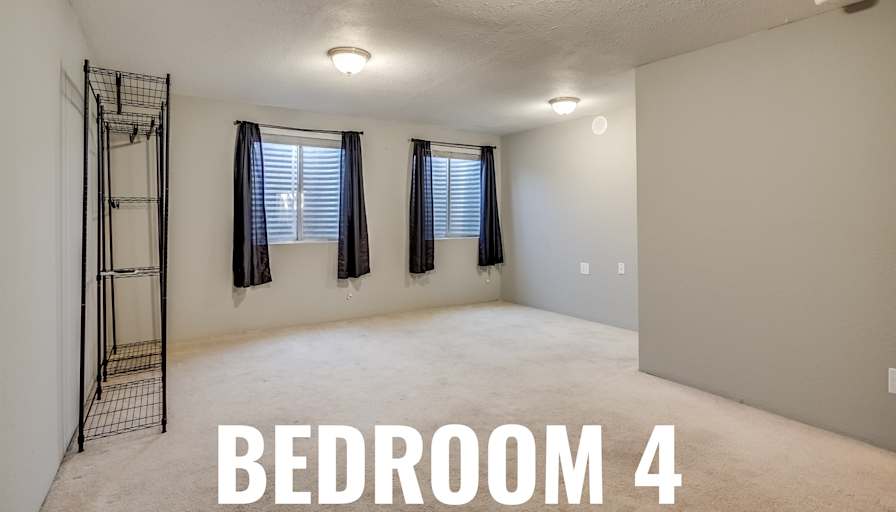 HomeCrew's room