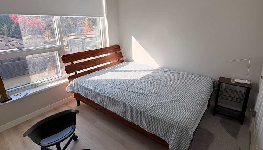 Junsong Zhang's room