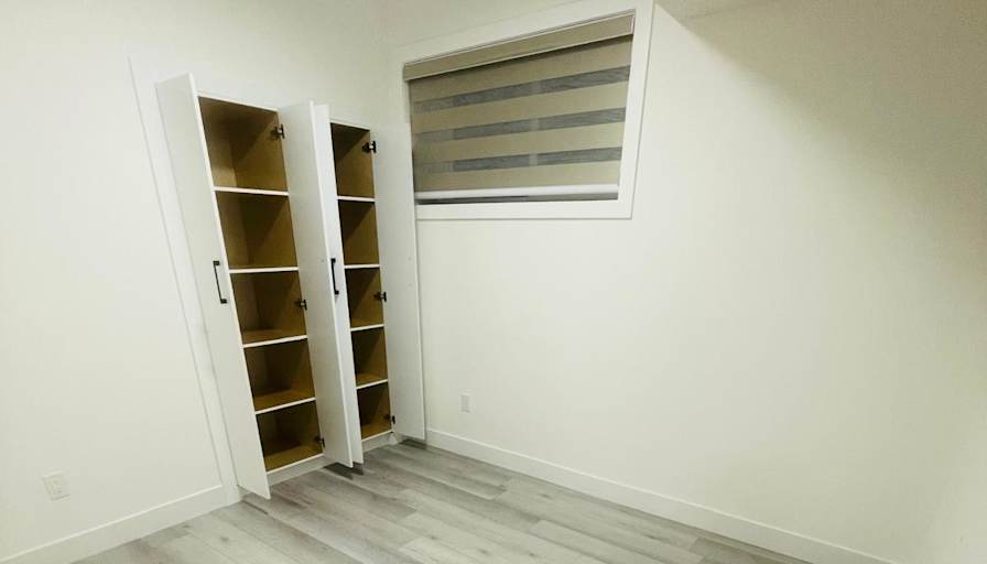 Niranjan SINGH R DADHWAL's room