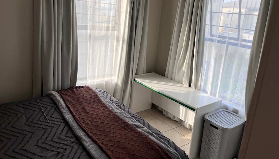 Luzanne's room