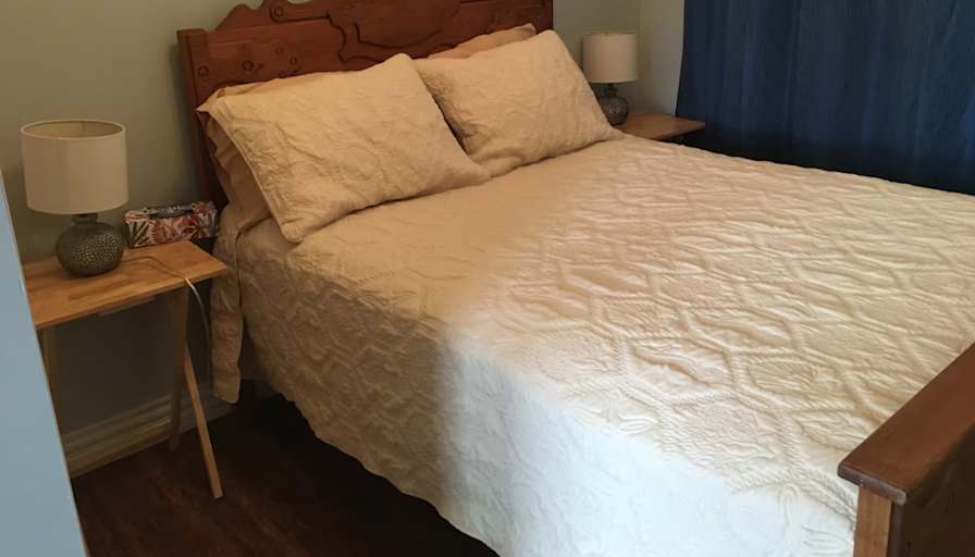 Caroline's room