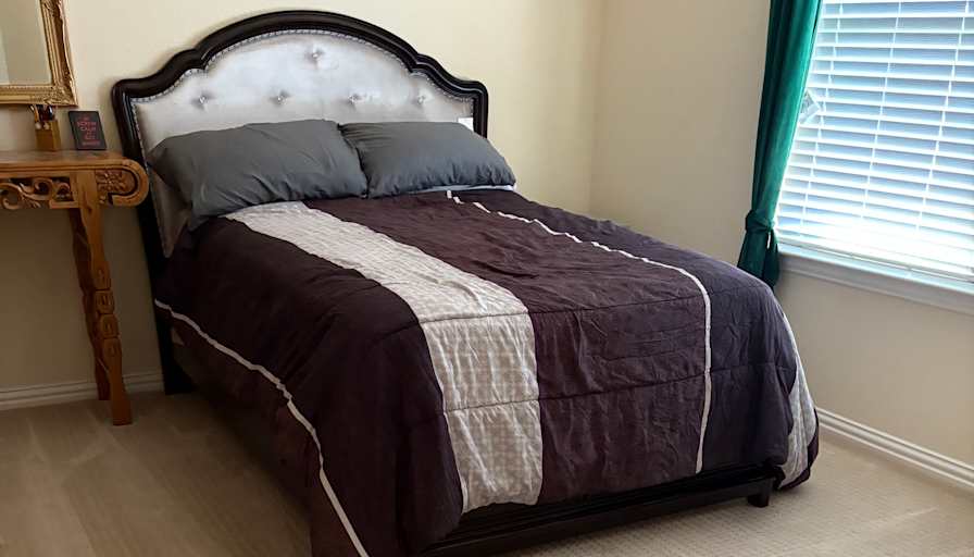 Nadia Farooque's room