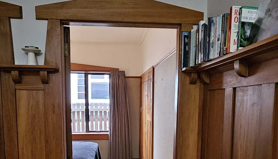 Bob's room