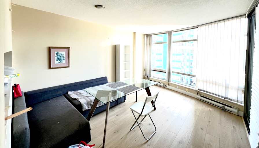 Lee's room