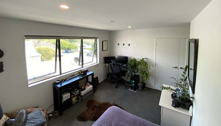 Locky Buchanan's room