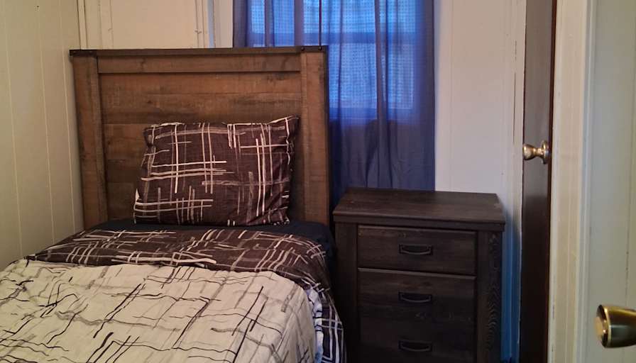 Mykh's room
