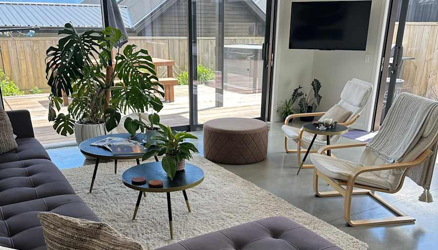 Linda A.'s room