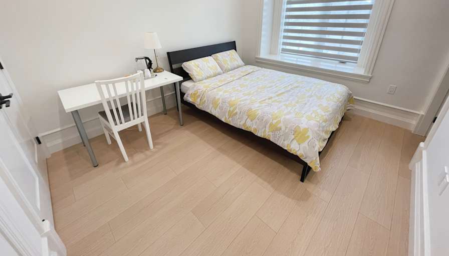Vivian's room