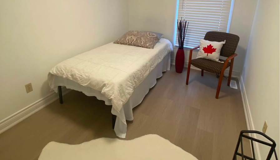 Albert Rios's room