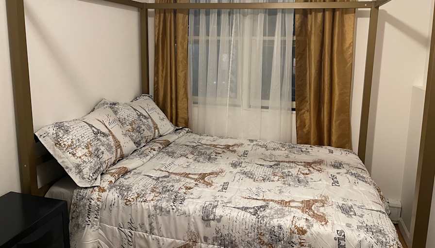BROOKLYN APARTMENT SHARE LONG OR SHORT TERM's room