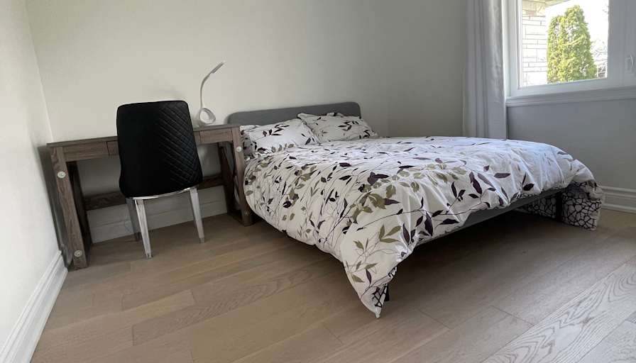 Vicky's room