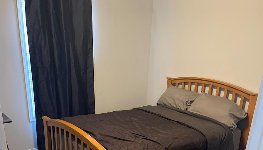 Jey's room