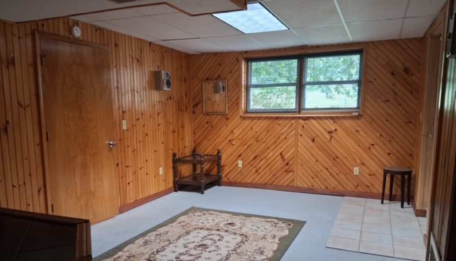 Eunice M Pearson's room
