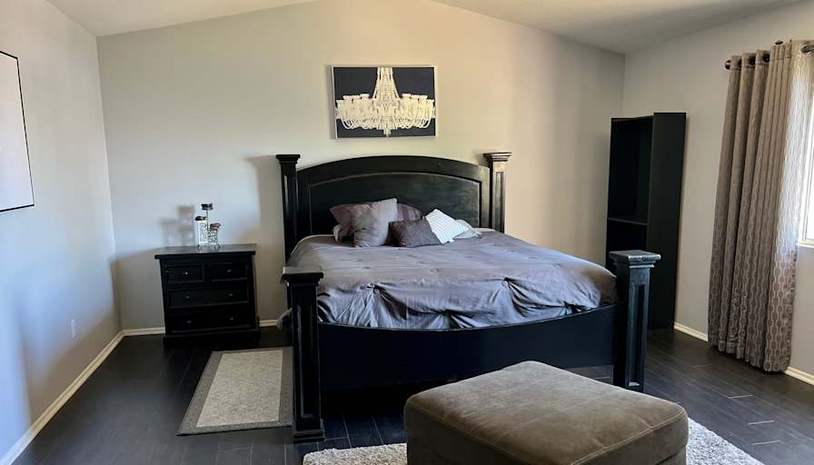 Marie's Rooms's room