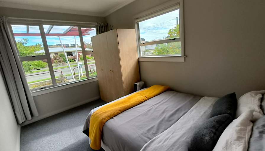 Cyrus's room