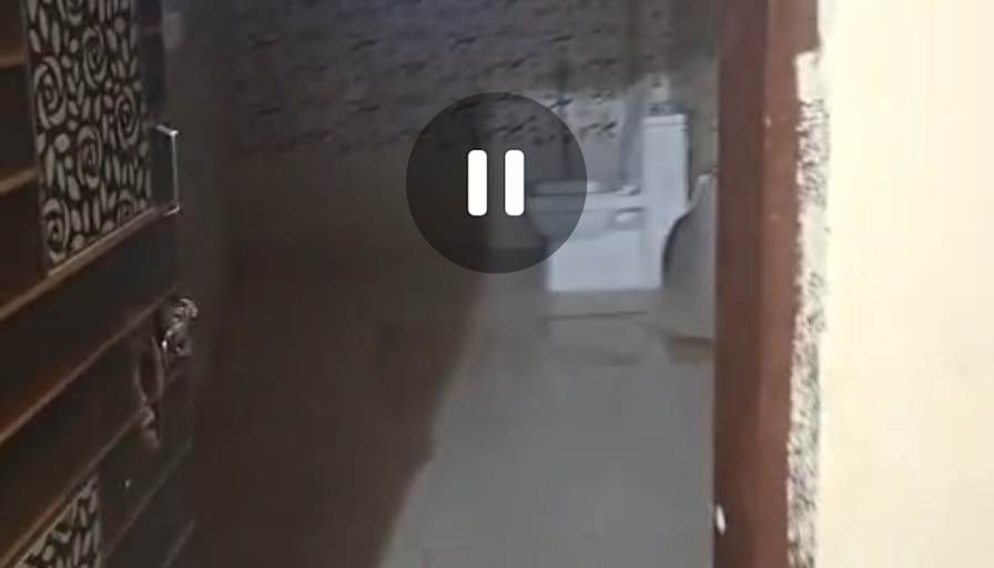 Nikunj saini's room