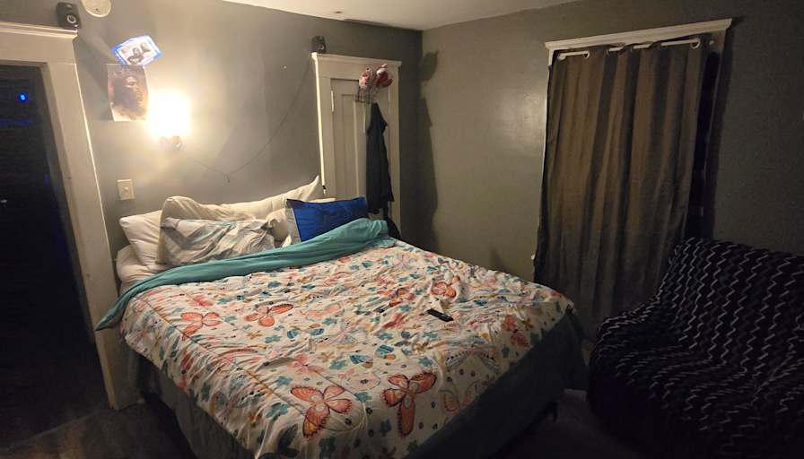 Colbe's room