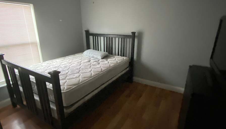 Armando's room