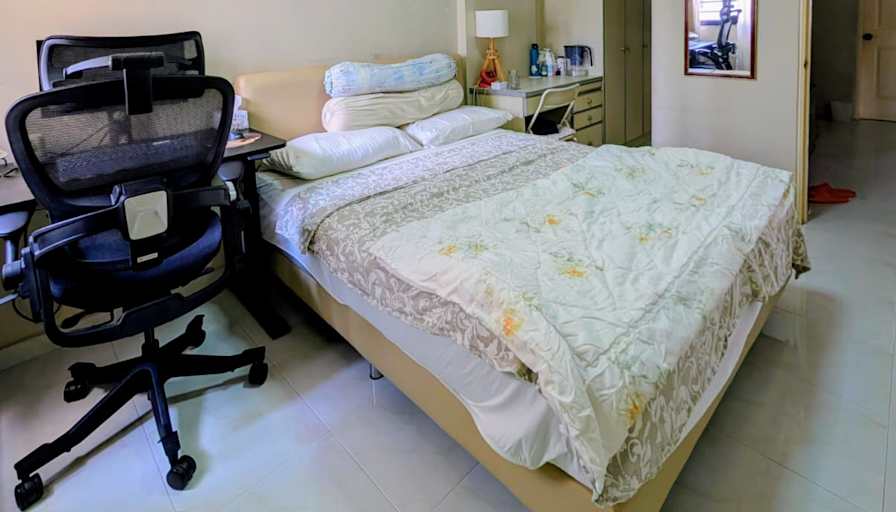 Yi Sian Lim's room