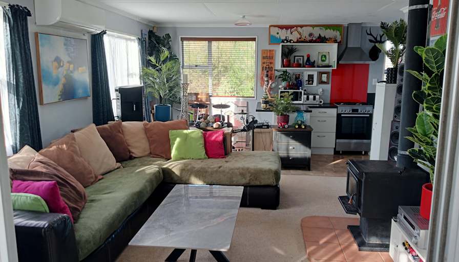 JEREMY's room