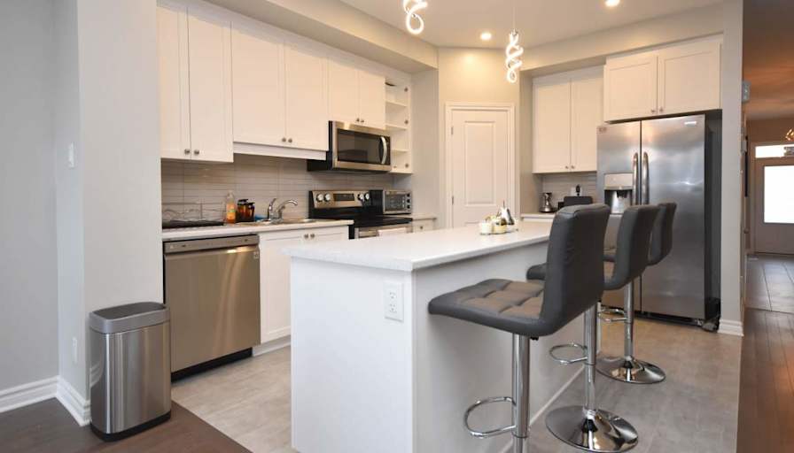 Rent In Ottawa Property Management Inc's room