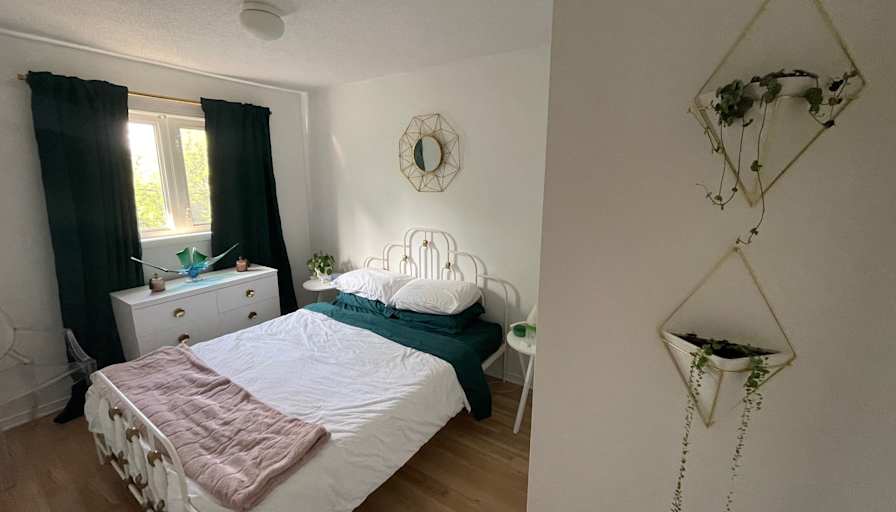 Brooke's room