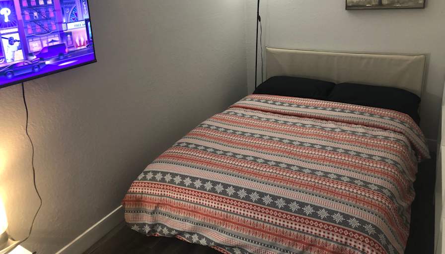 amine riad's room