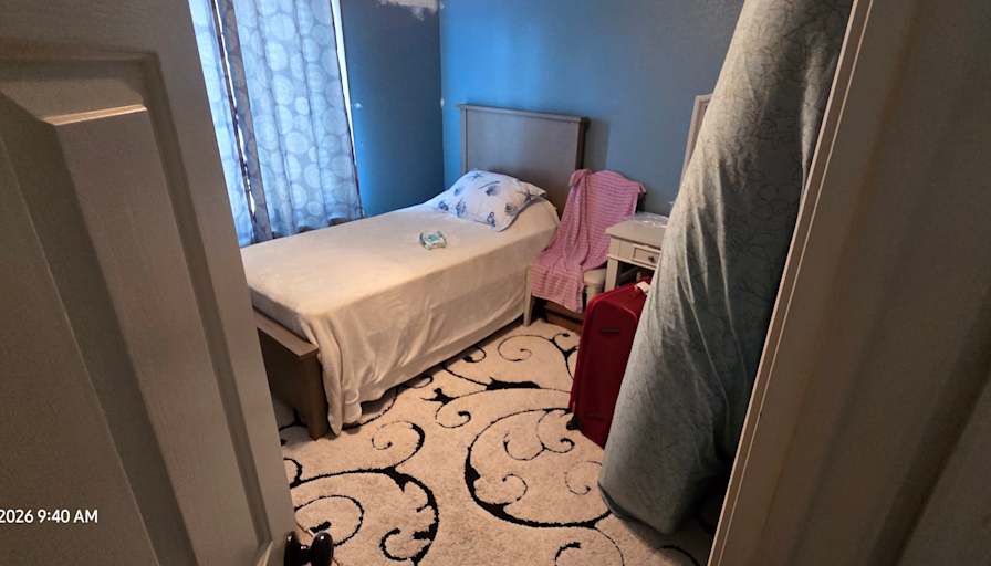 avelino's room