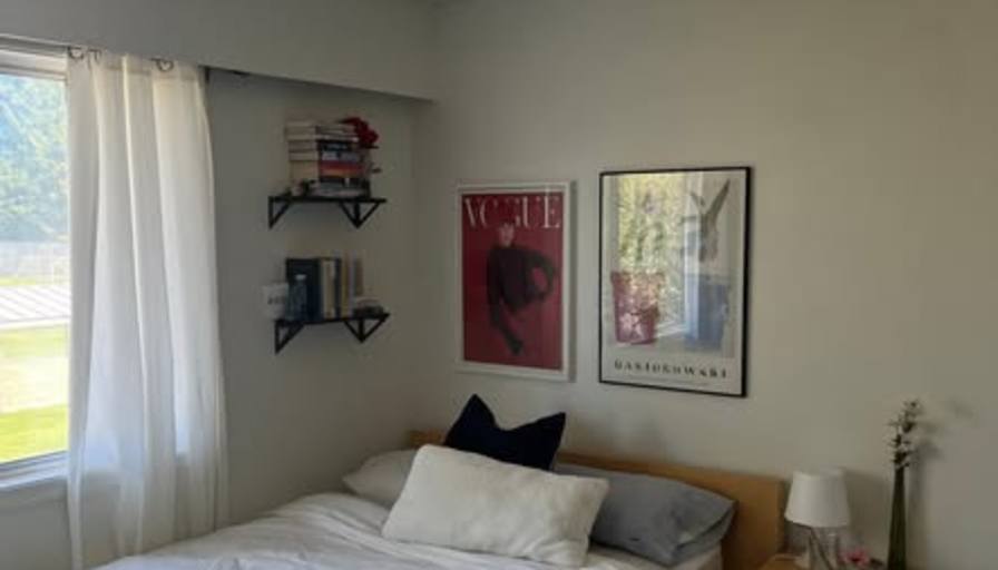 Taylor Betonte's room